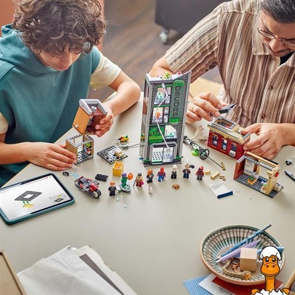 Мамалюк - Конструктор LEGO Super Heroes Людина-павук проти Оскорпа 808 деталей (76324) LEGO A4-76324