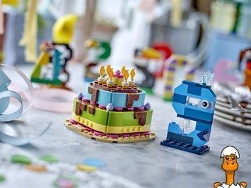 Мамалюк - Конструктор LEGO&reg; Торт на день народження з прикрасами веселий подарунковий набір декор для столу 219 деталей (40815) LEGO A4-40815