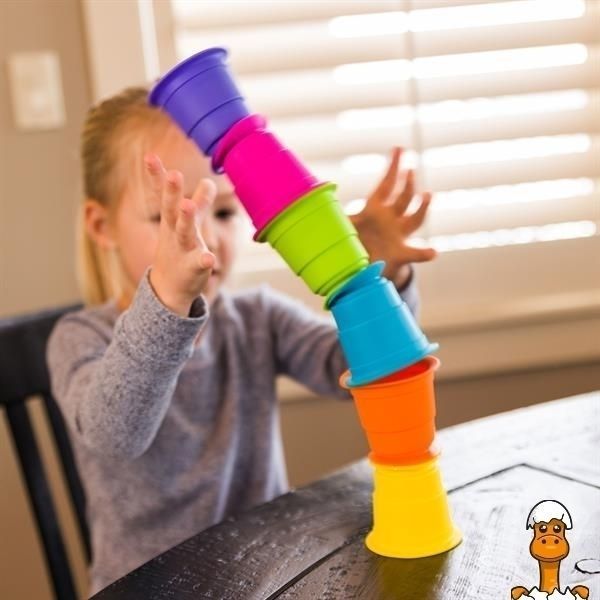Мамалюк - Тактильна іграшка Fat Brain Toys Suction Kupz М'які чашки 6 штук (FA183-1) Fat Brain Toys A4-FA183-1